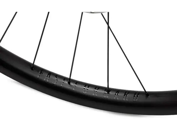 FFWD OUTLAW Carbon Boost 30 mm 29" zaplecione koła MattBlack