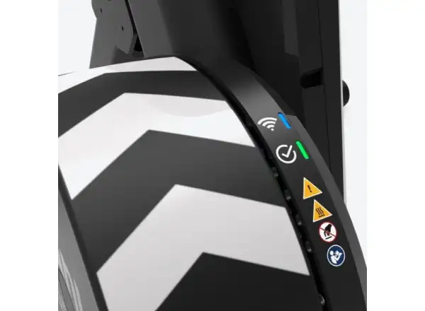 Wahoo KICKR CORE 2 ZWIFT Cog and Click smart trenażer