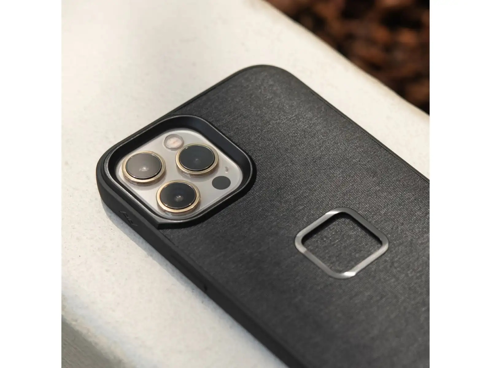 Peak Design Everyday V2 etui na iPhone 15 Pro Sage