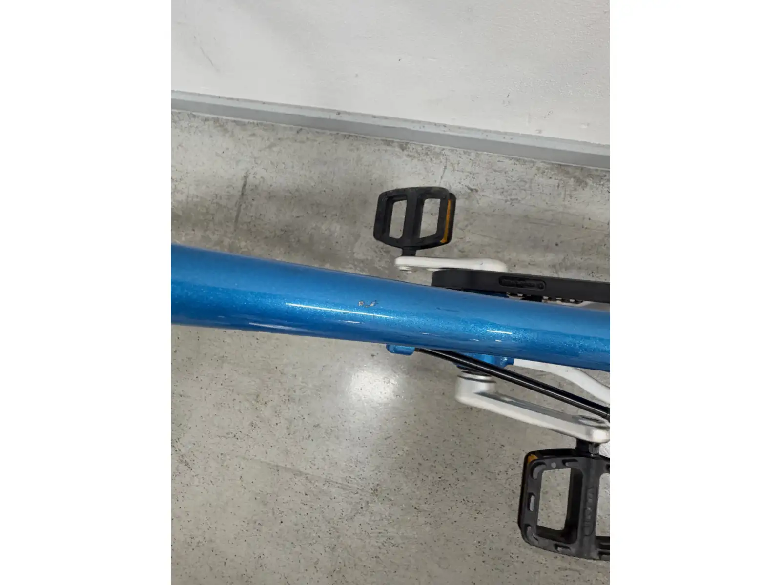 Woom 3 Blue 16" rower dziecięcy BAZAR