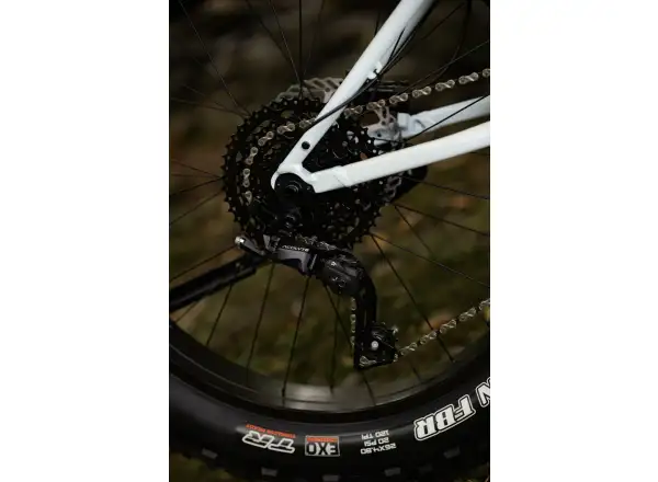Rock Machine VYÖRY e50 S rower elektryczny typu fatbike Gloss White/Black WZÓR