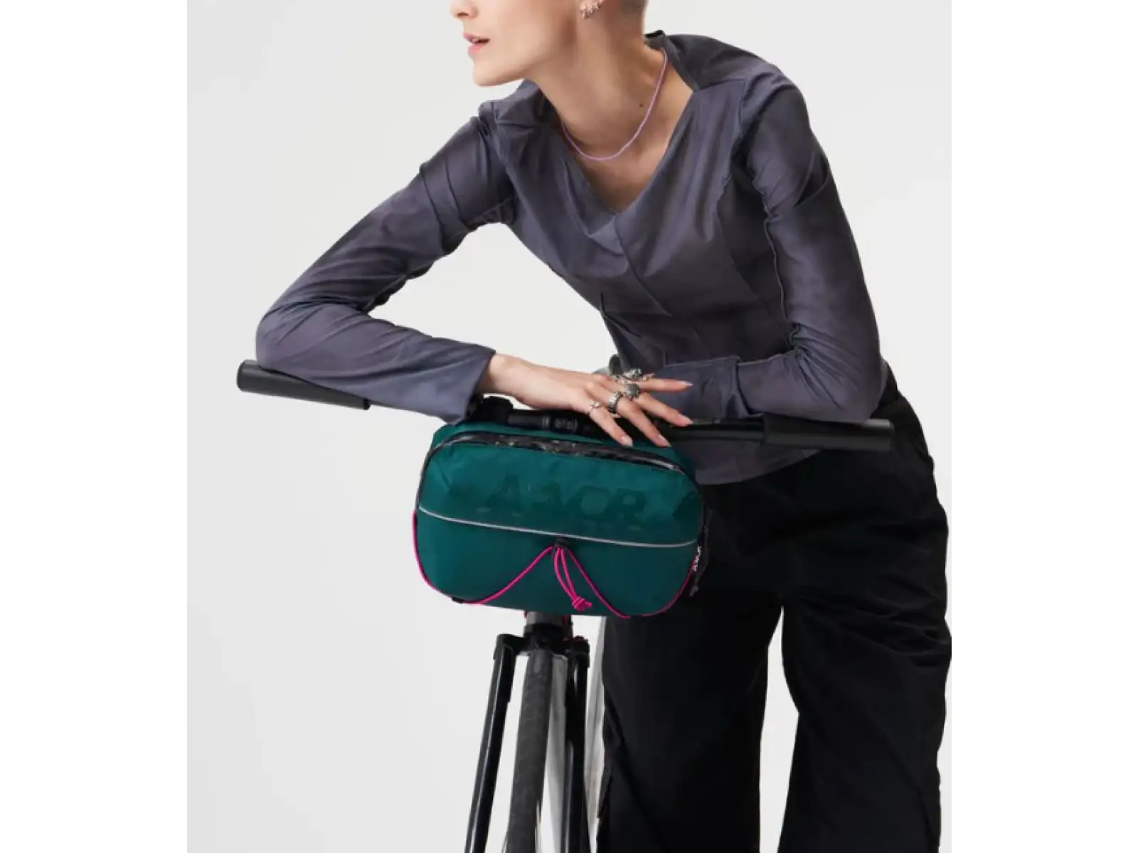 Aevor Bar Bag saszetka na ramię/nerka/kierownica rowerowa Proof Evergreen