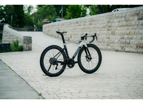 Raymon Arva Ultra 24S Ultegra Di2 rower szosowy carbon stealth