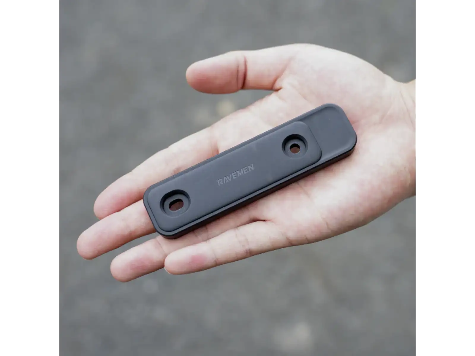 Ravemen lokalizator Airtag