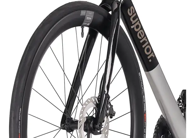 Superior RR 9.8 rower szosowy Gloss Chrome Silver/Black Metallic