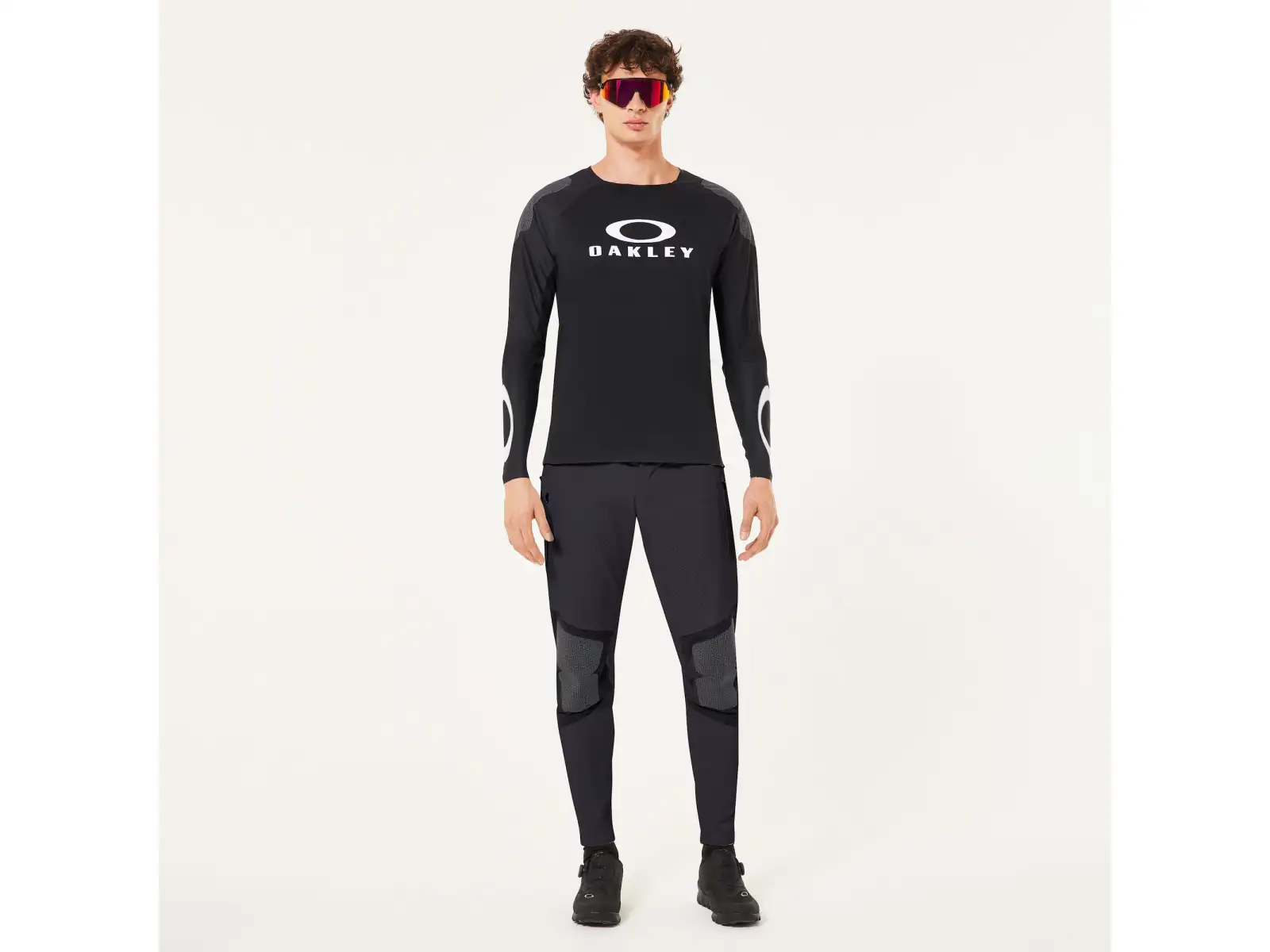 Oakley Seeker Edge męska luźna koszulka z długim rękawem Blackout