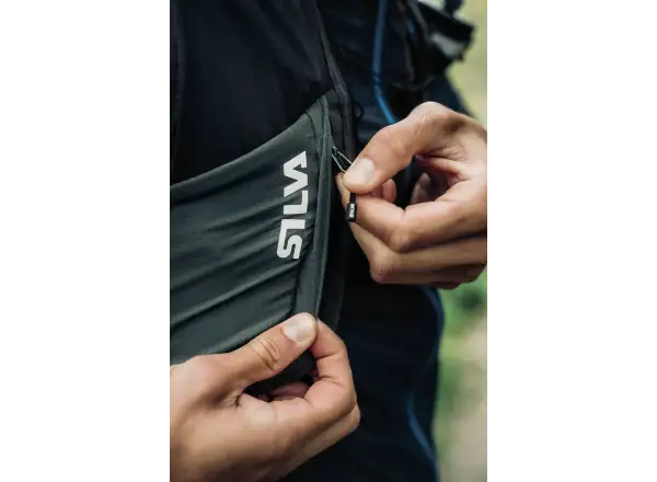 Silva Strive Fly kamizelka do biegania Black