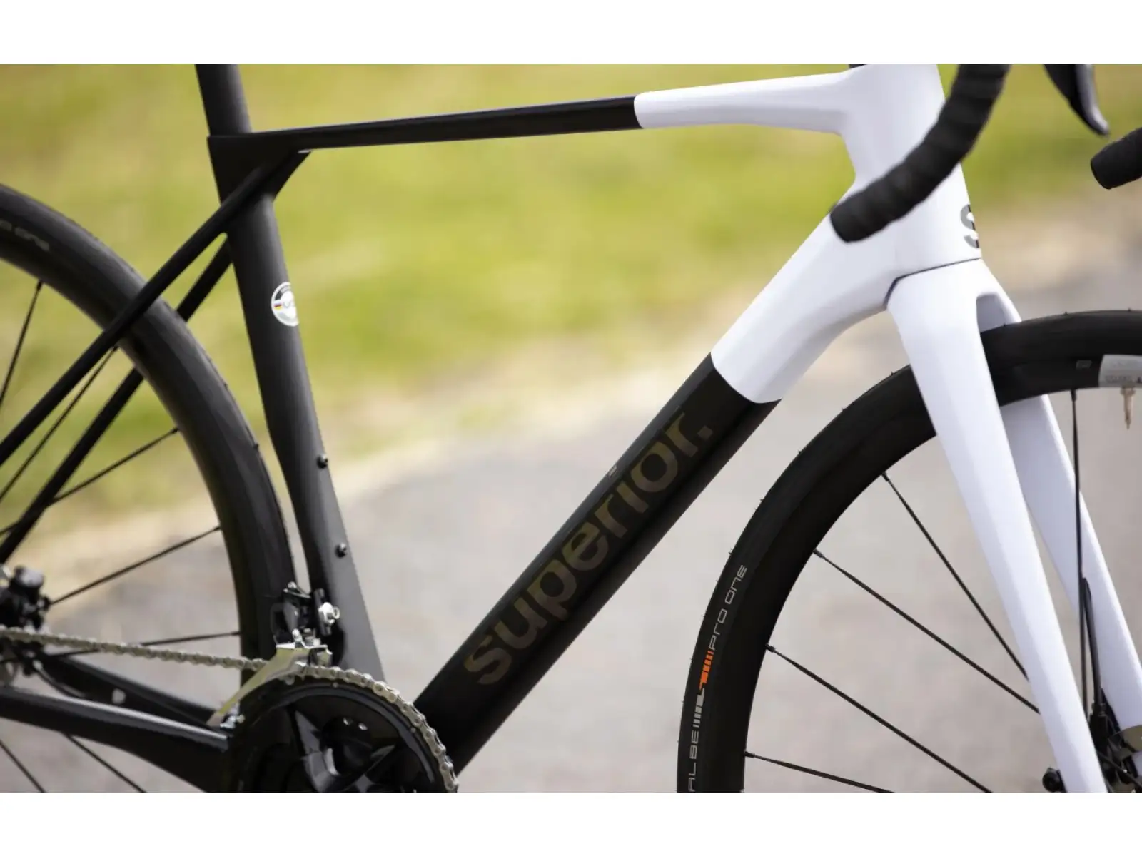 Superior X-Road 9.3 GF rower szosowy matte carbon / white