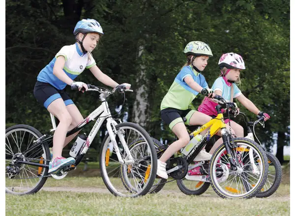 Etape Junior dziecięce szorty czarny/niebieski