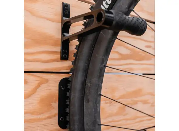 Lezyne CNC Alloy Wheel Hook wieszak ścienny na rower black