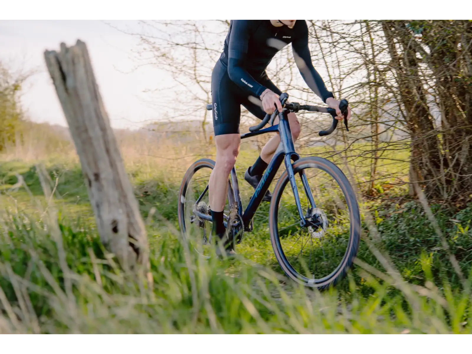 Isaac Kaon 105 Di2 2x12 gravel rower Saphire Blue