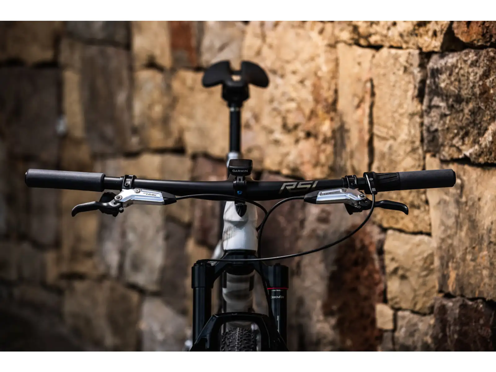 Sram Level Ultimate Stealth 4P hamulec tarczowy przedni