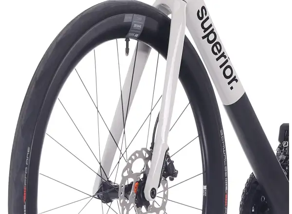 Superior RR 9.6 rower szosowy Matte Carbon / White