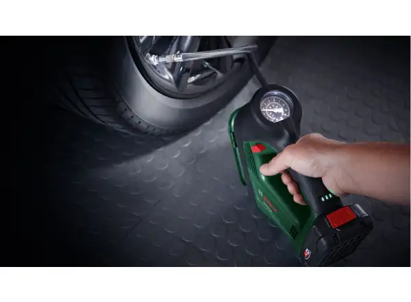 Bosch UniversalPump 18V Bezprzewodowa Pompa Pneumatyczna + Zestaw Startowy 18V