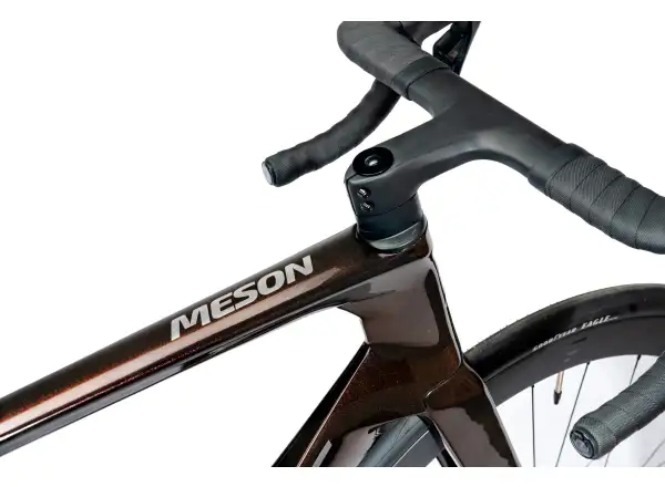 Isaac Meson 105 Di2 rower szosowy Ruby Red