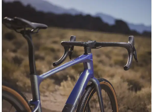 Giant Revolt Advanced Pro 0 gravel rower Interstellar