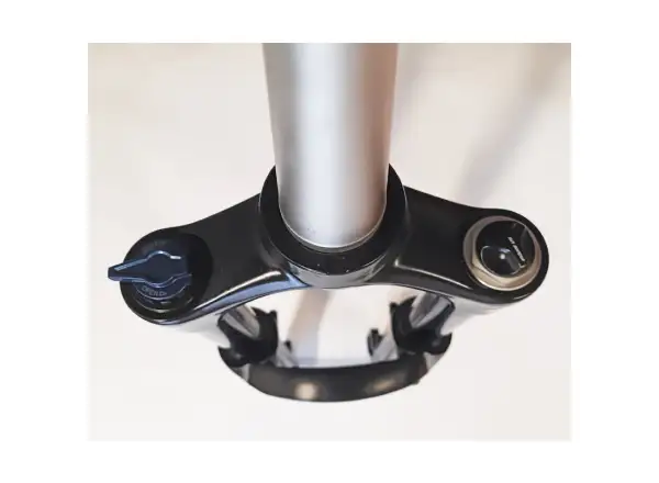SR Suntour XCR 34 Air LO-R 140 mm 27,5" Boost amortyzowany widelec czarna