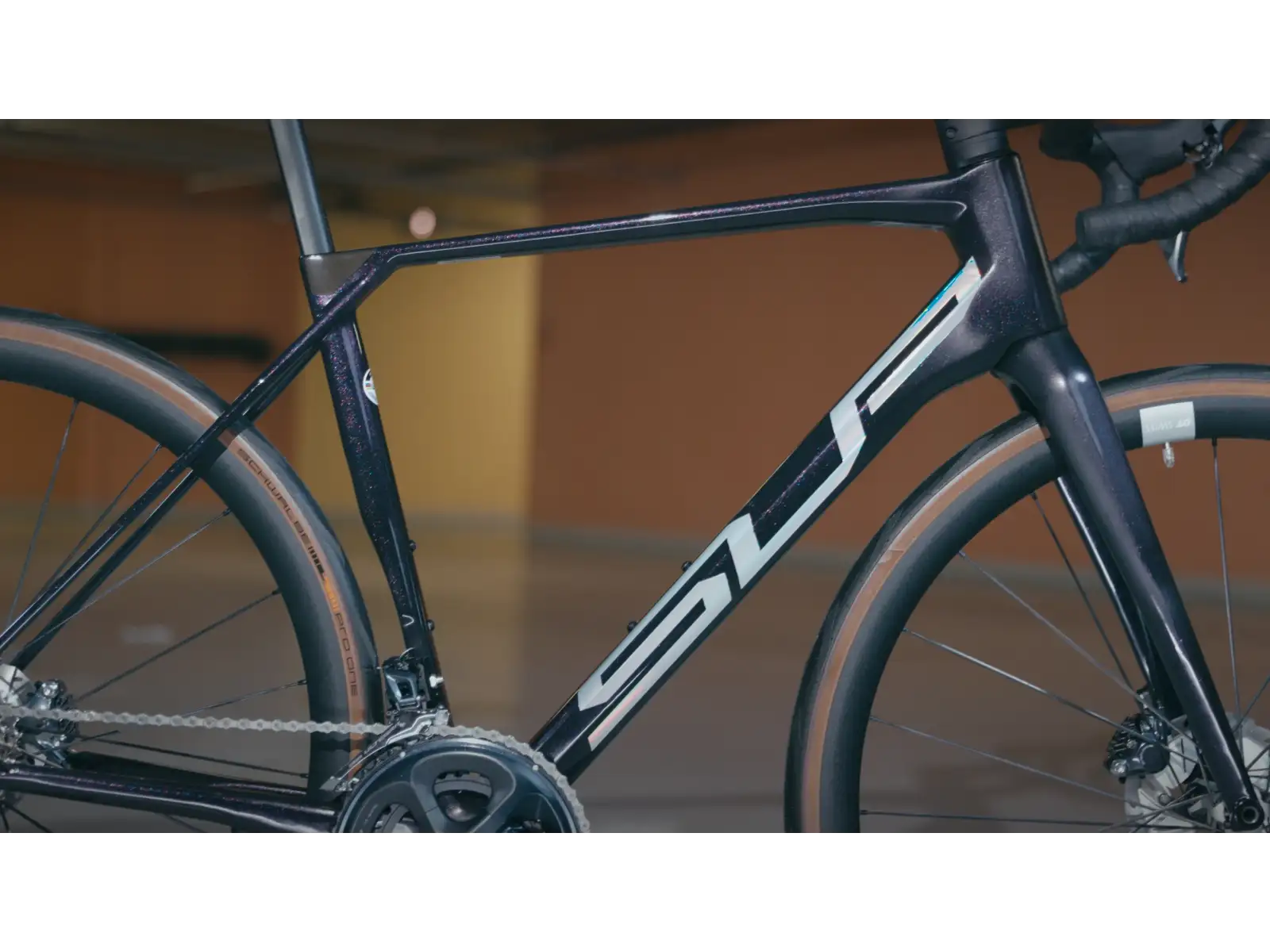 Superior X-Road Team Issue Gloss Black Rainbow/Hologram Chrome rower szosowy/gravel