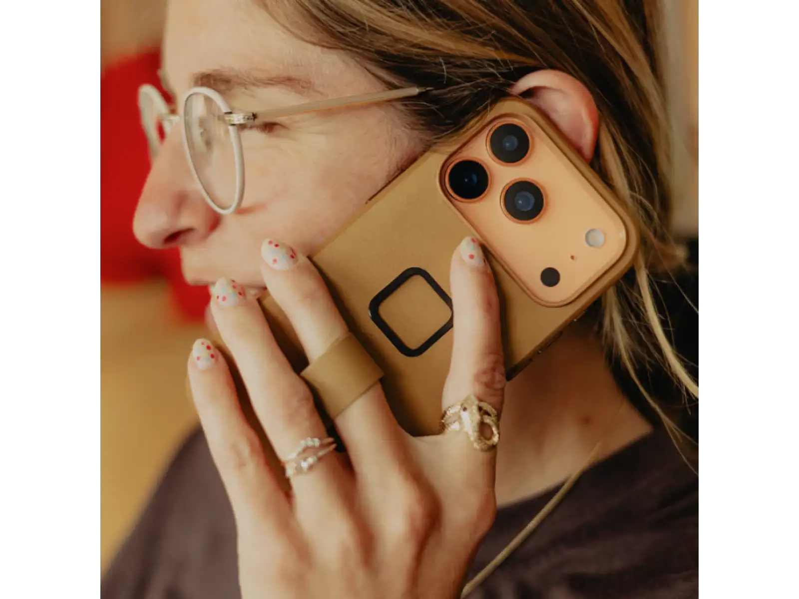 Peak Design Everyday Clarino Loop Case iPhone 17 Pro Tan