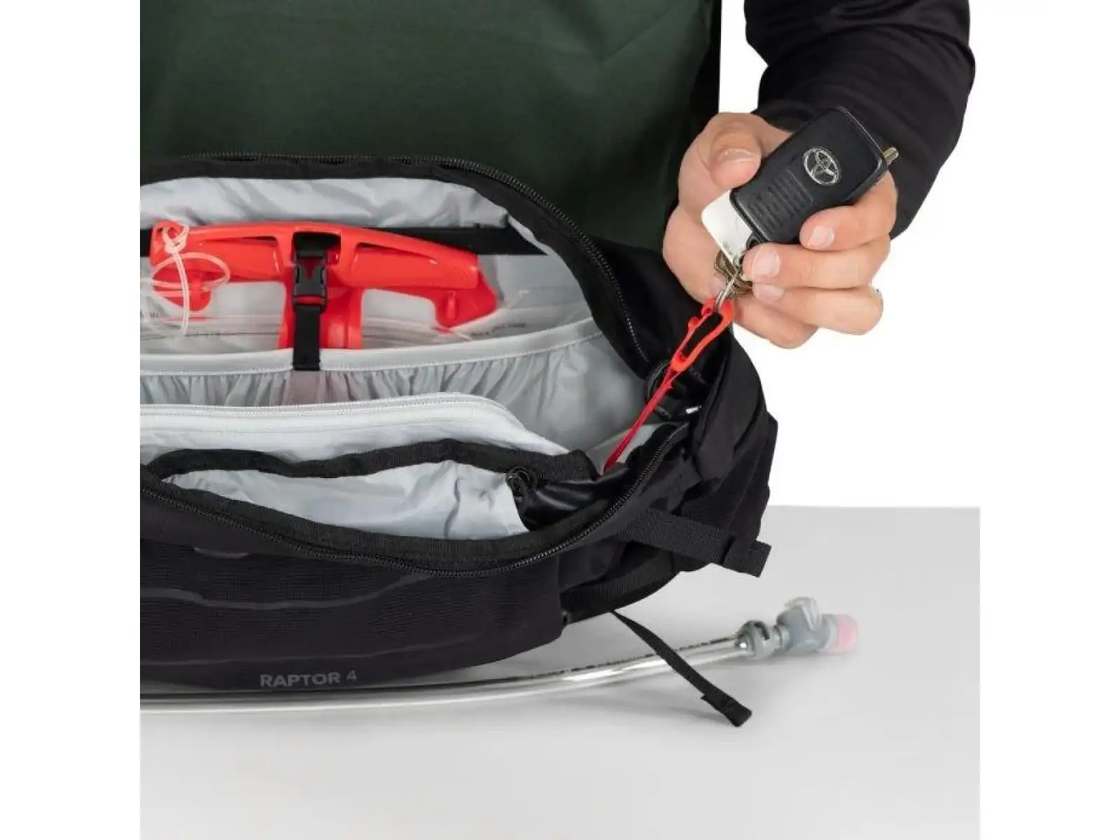 Osprey Raptor 4 nerka Black