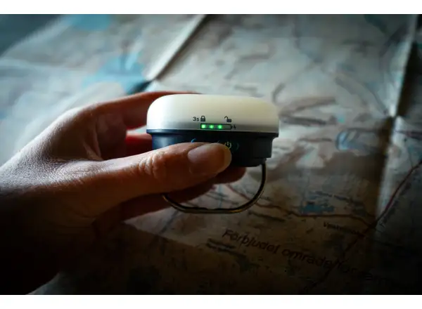 Silva Glow Recharge kompaktowa latarka czarna