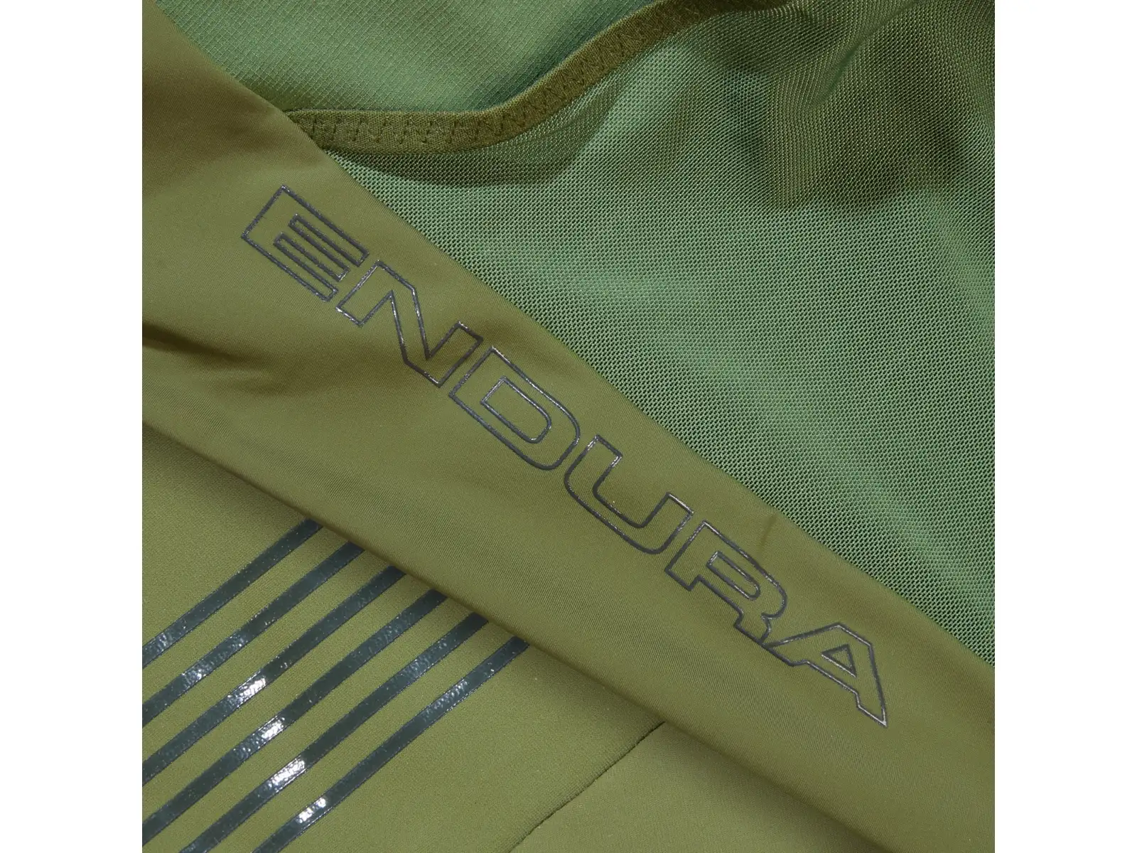 Endura GV500 Reiver męskie szorty na szelkach z wkładką Olive Green