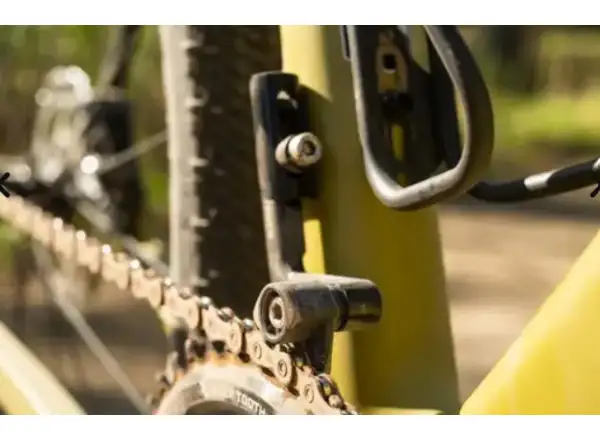 Wolf Tooth Lonewolf Aero Chainguide Braze-On Medium Mount prowadnica łańcucha gravel