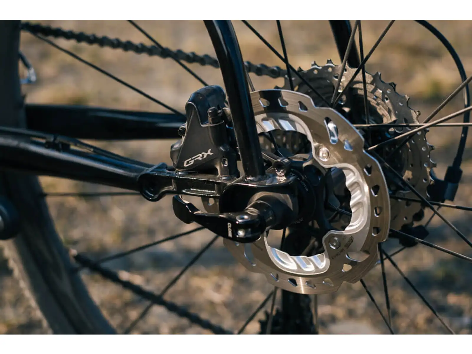 Shimano GRX ST-RX600+BR-RX400 tylni hamulec
