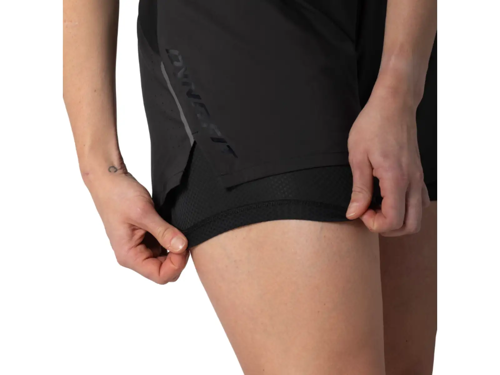 Dynafit Alpine Pro 2w1 damskie szorty biegowe Black Out