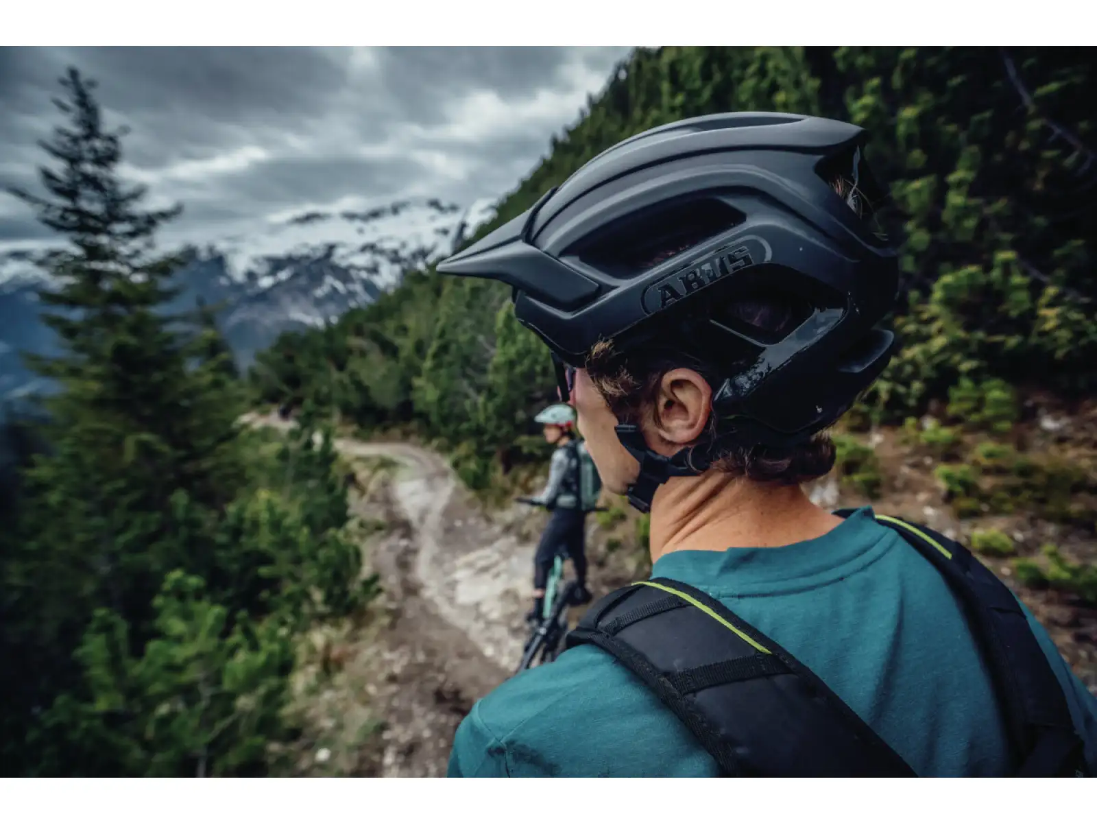 Abus Cliffhanger MTB kask Midnight Blue