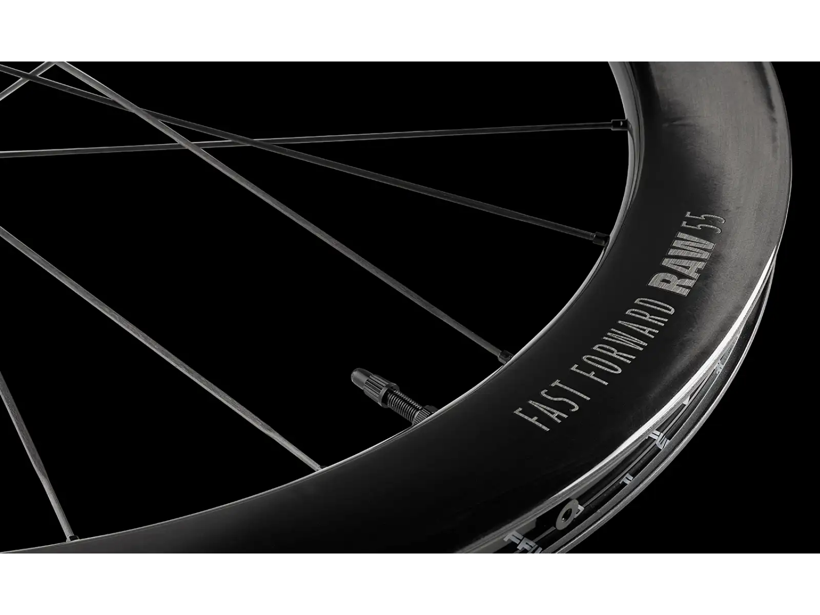 FFWD RAW CS 55 szosowe koła zapleciona Gloss Black