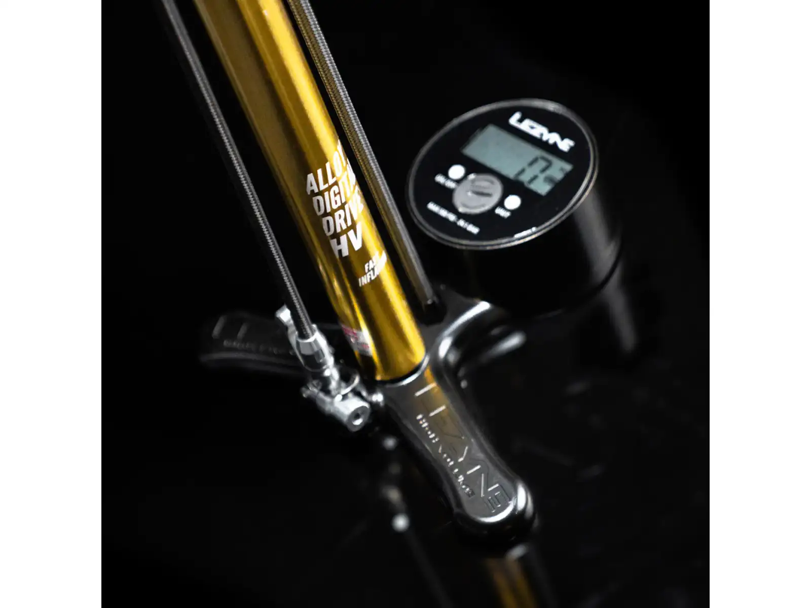 Lezyne 18K Digital Drive pompka warsztatowa GOLD/BLACK