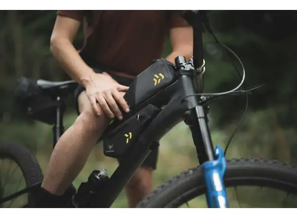 Apidura Backcountry torba na górną rurę ramy 1 l