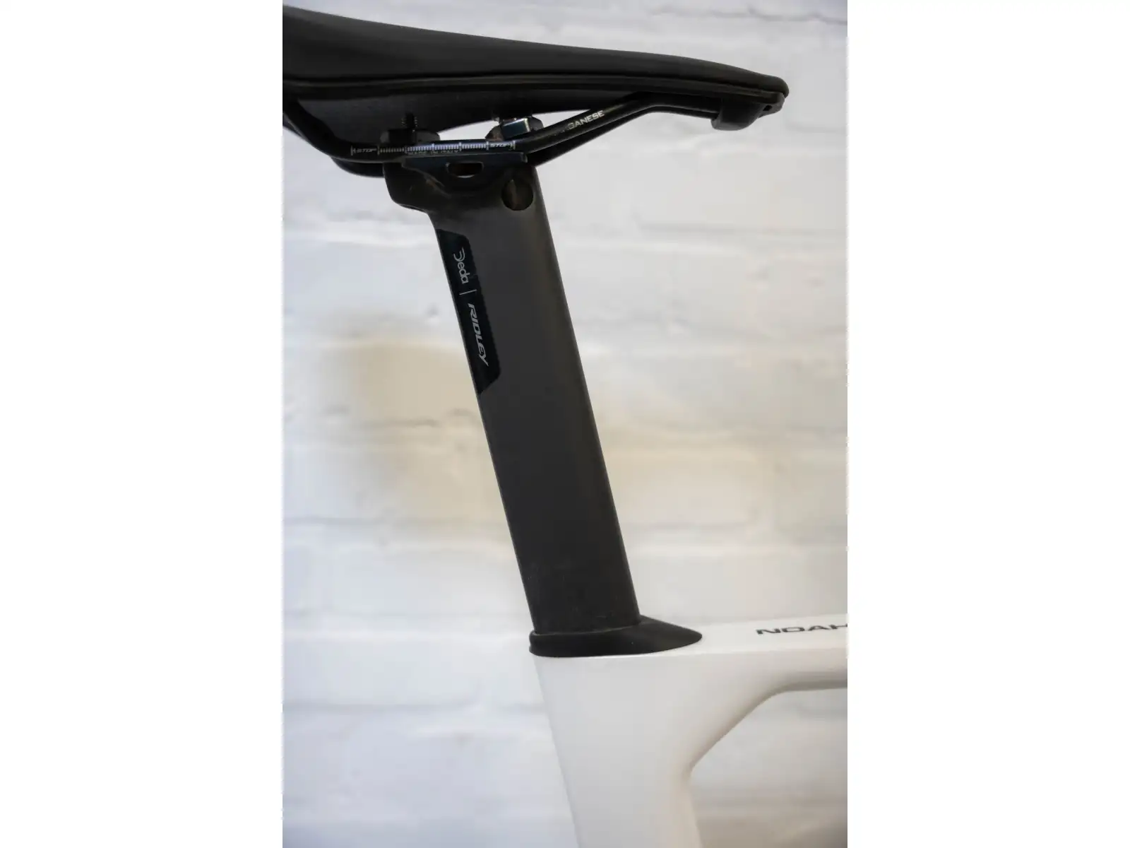 Ridley NOAH 3.0 Ultegra Di2 rower szosowy Pearl White/Black