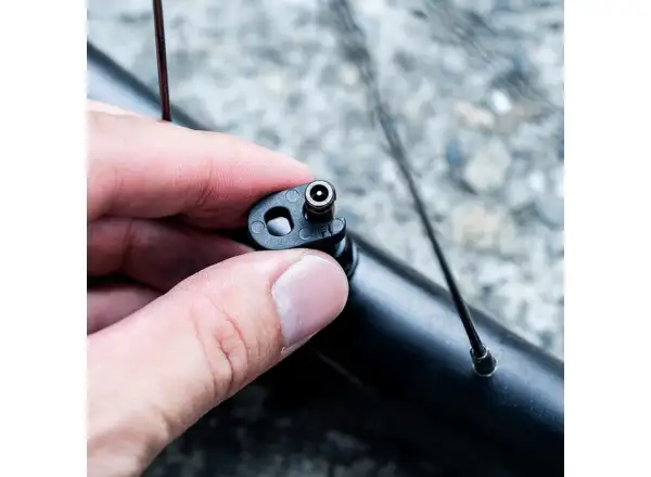 Lezyne CLIK by Schwalbe wkładka zaworu czarna