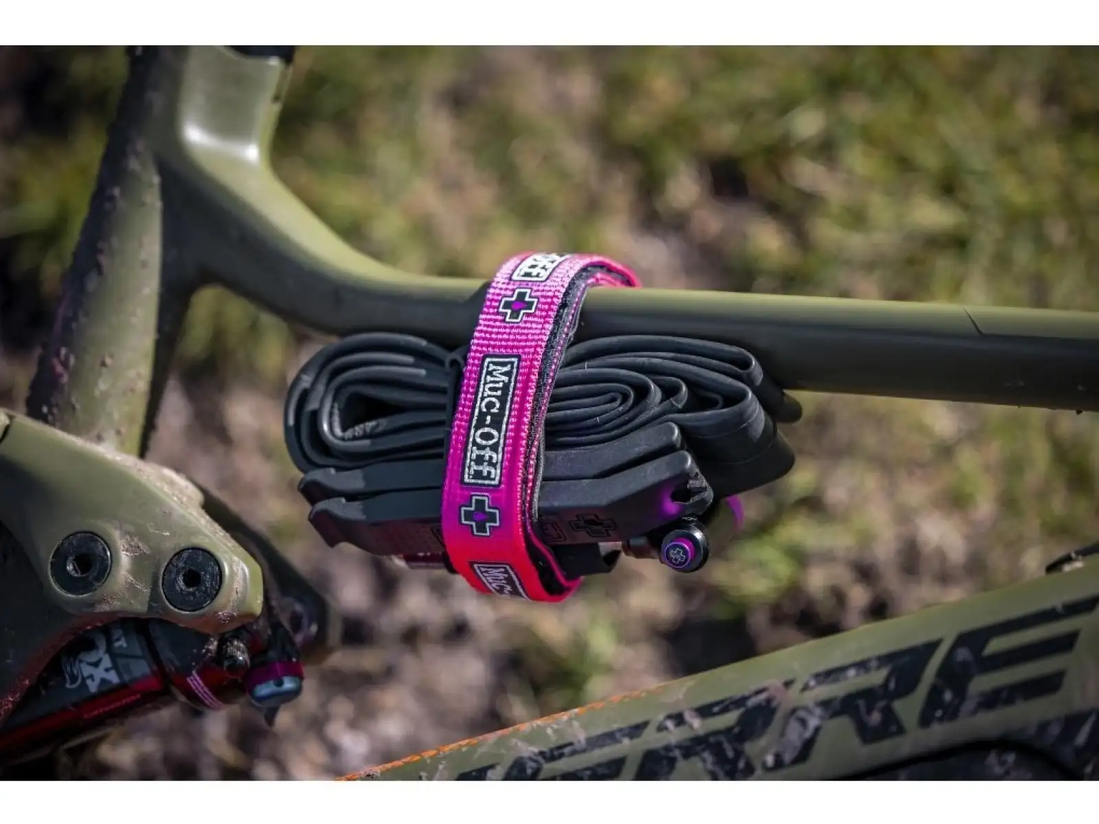 Muc Off Utility Frame Strap pasek do mocowania do ramy zielona