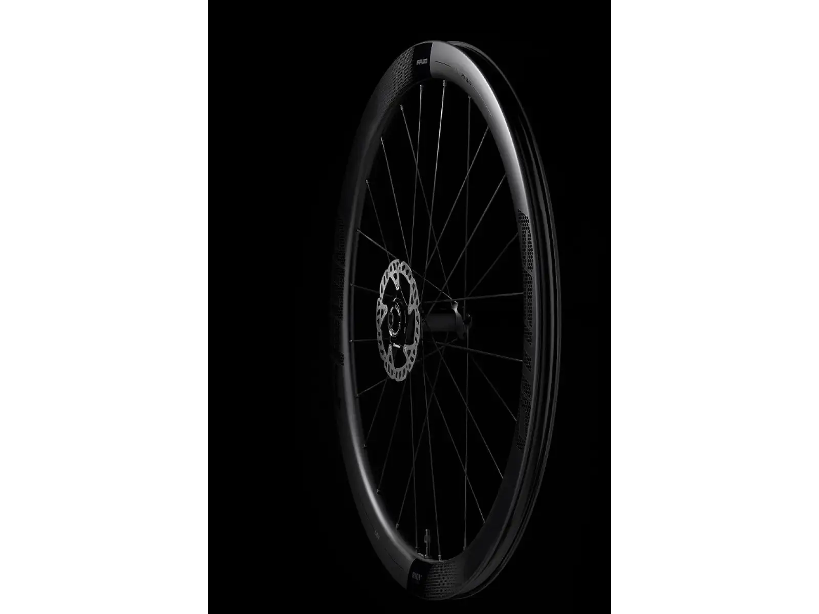 FFWD RYOT44 DT240 2:1 EXP szosowe koła zapleciona opona MattBlack bębenek Shimano HG11