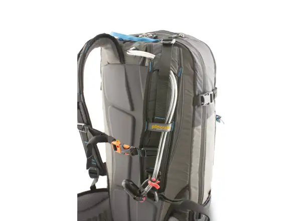 Pinguin Ace 27 zimowy plecak black