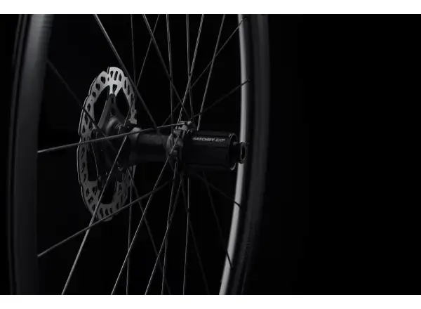 FFWD RYOT55 DT240 2:1 EXP szosowe koła zaplotowe na opony MattBlack bębenek Sram XDR