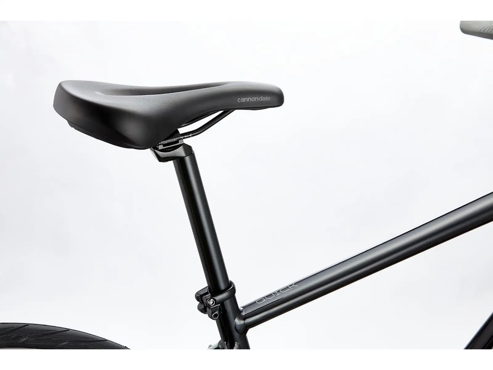 Cannondale Quick 3 rower trekkingowy Black Pearl