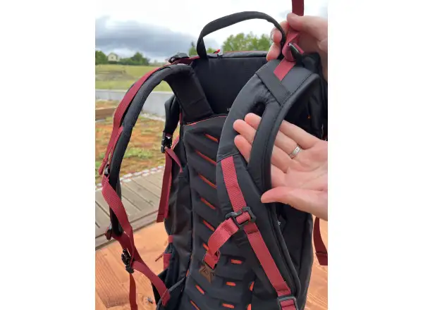 Salewa Puez damski plecak 32 l + 5 l Syrah/Black Out