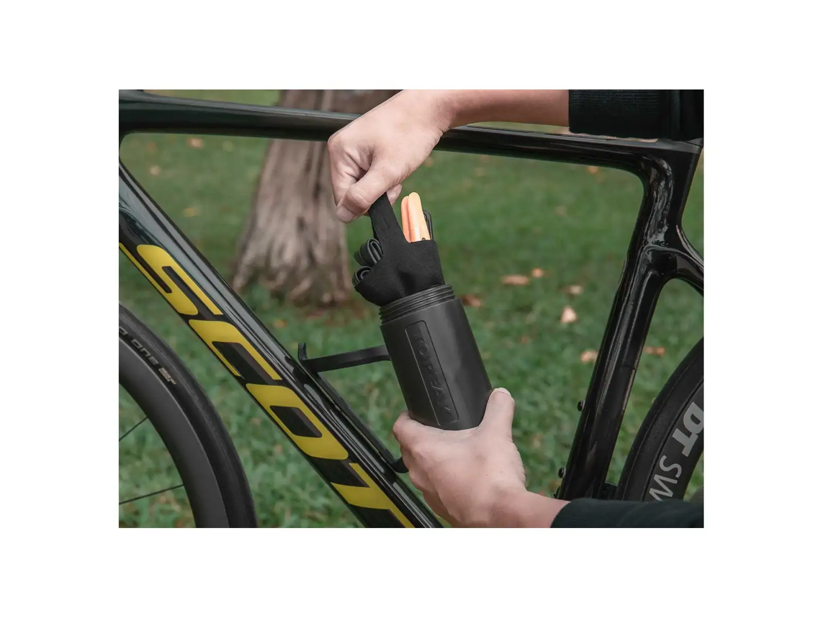 Topeak Escape Pod S torba do koszyka na butelkę