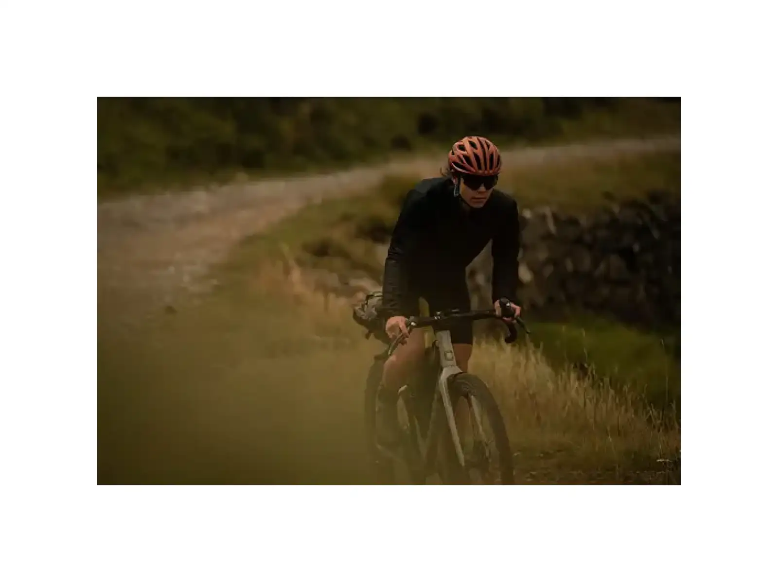 MET Estro MIPS Wander kask Cinnamon