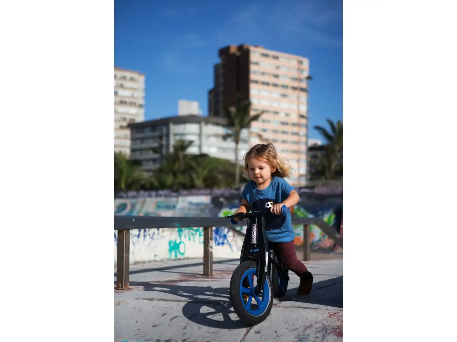 First Bike Street dziecięcy rowerek biegowy pomarańczowy
