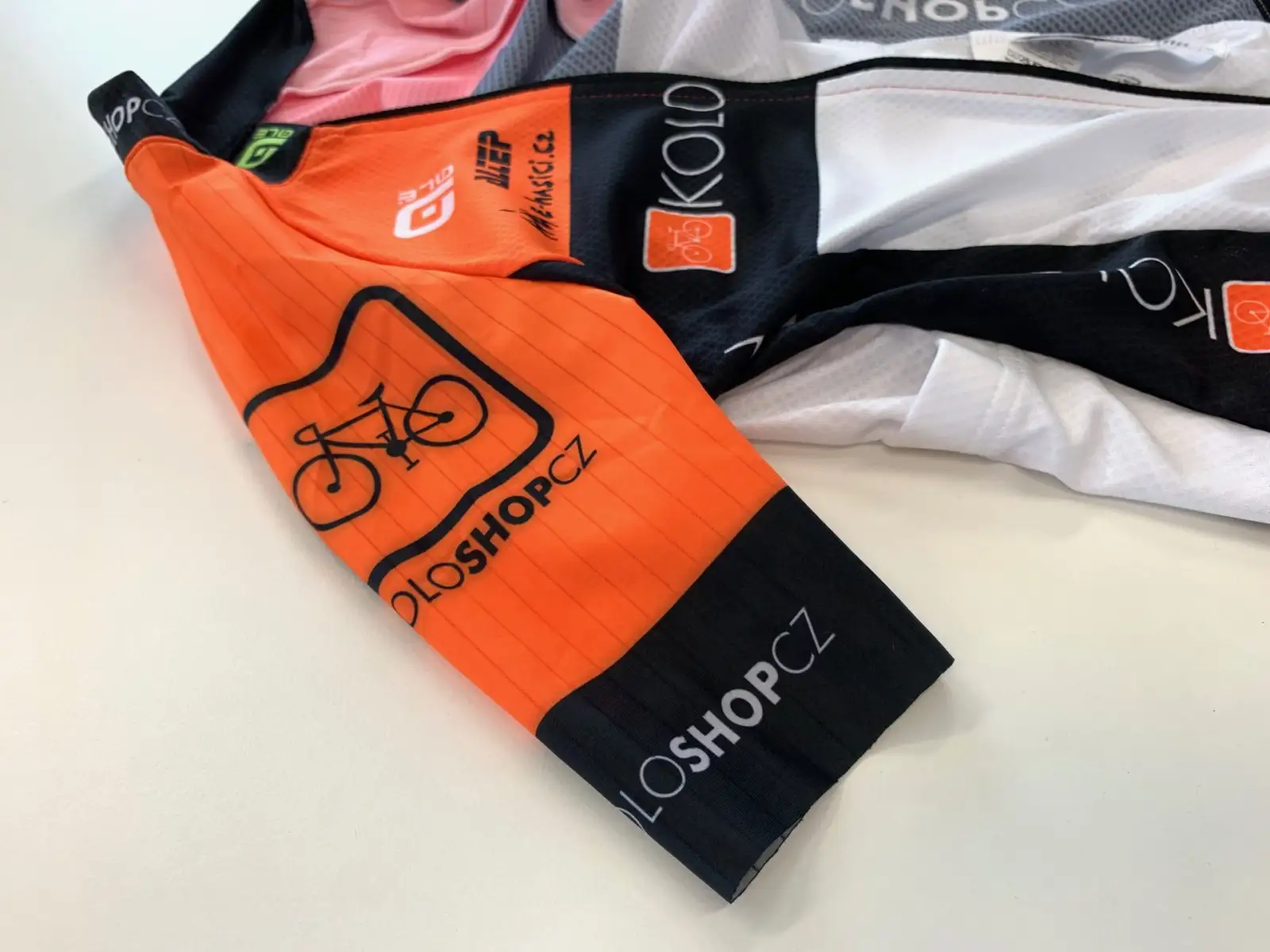 Alé Team Koloshop dziecięcy dres z krótkim rękawem BAMBINO