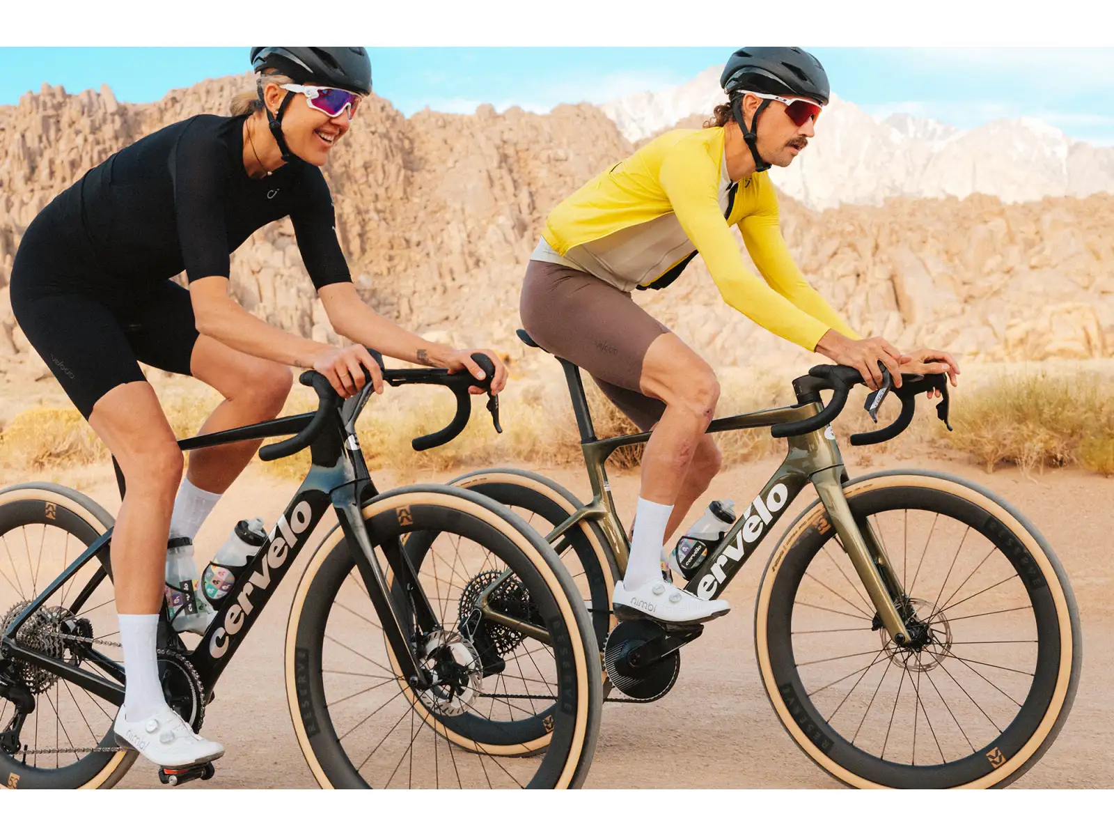 Cervélo Aspero-5 Shimano GRX RX825 Di2 1 Five Black rower gravelowy