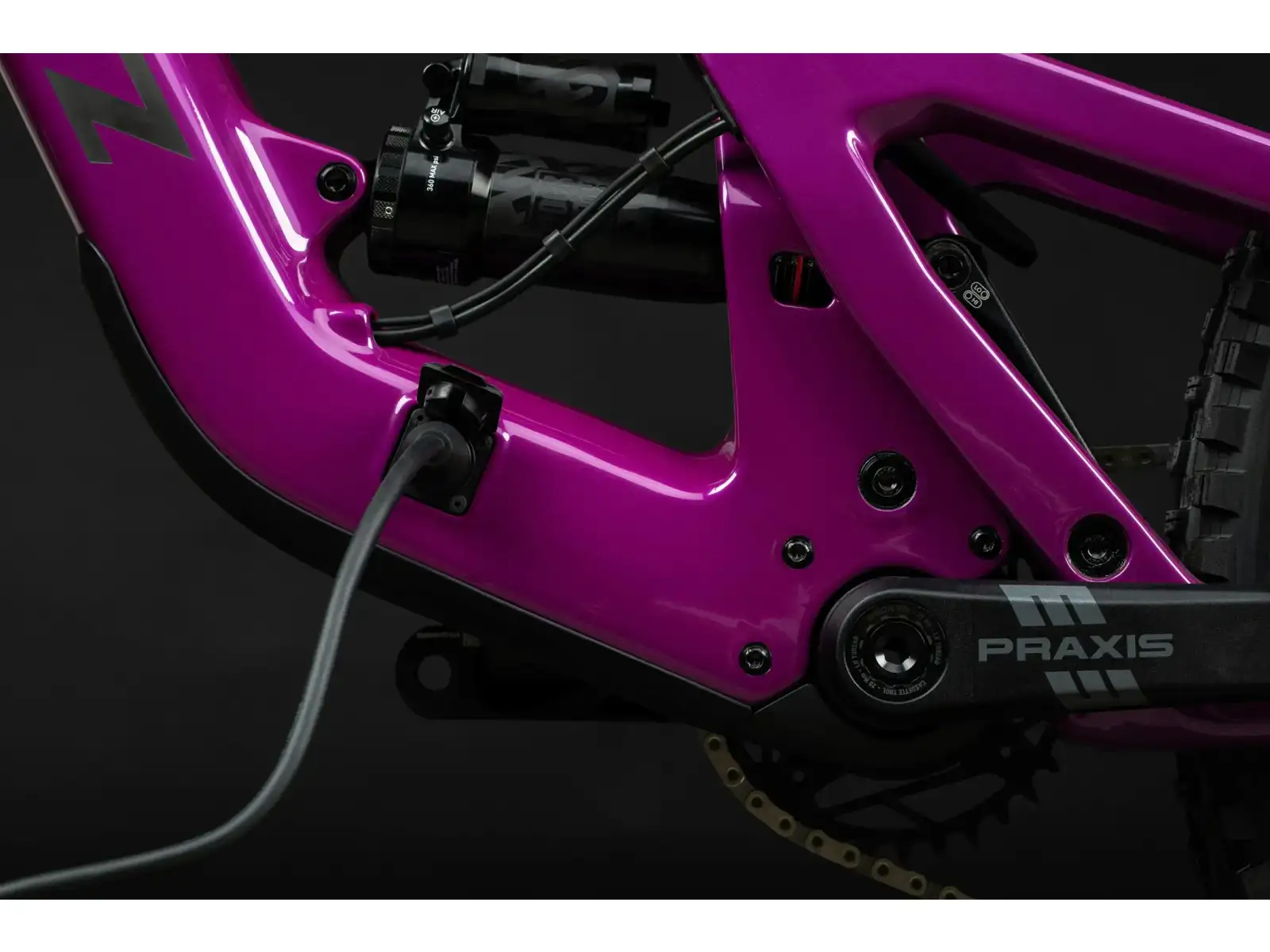 Santa Cruz Heckler SL 1 C R rower elektryczny pełne zawieszenie Gloss Magenta