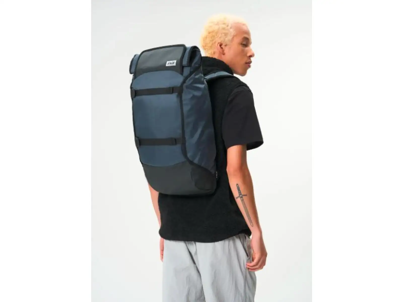 Aevor Trip Pack Proof plecak 33 l Proof Petrol