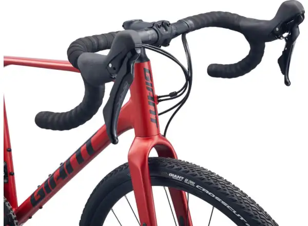 Giant Revolt 1 gravel rower grenadine