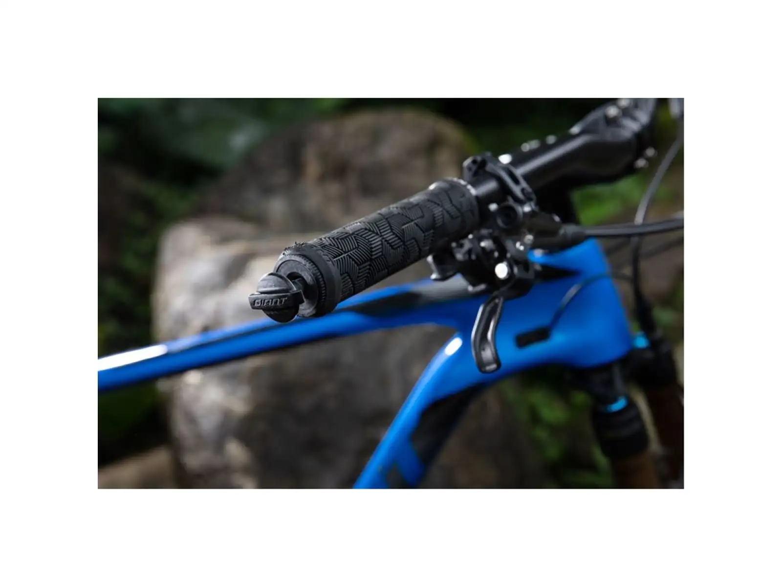Giant Clutch Bar End Storage zestaw do naprawy opon bezdętkowych